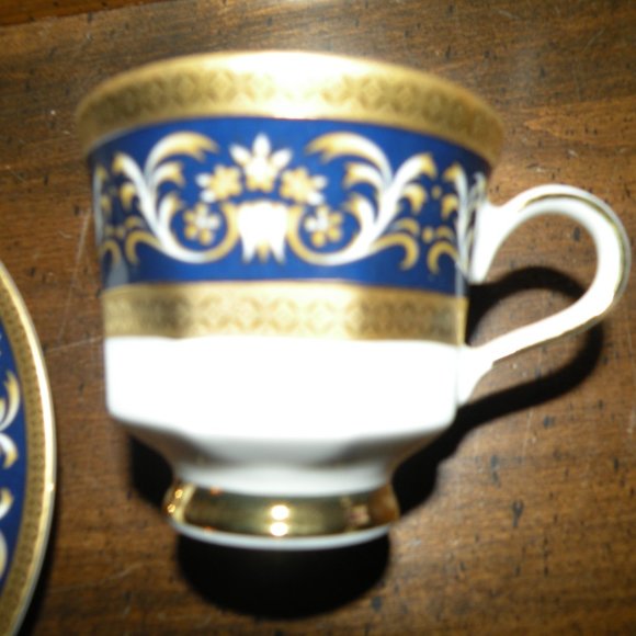 Winterling sauce and cup - Picture 3 of 6